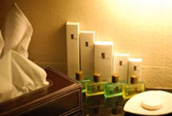 Hotel New World Suites