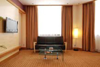 Hotel New World Suites