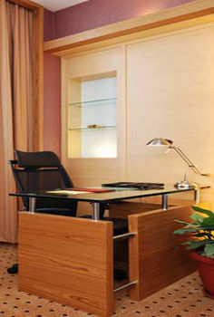 Hotel New World Suites