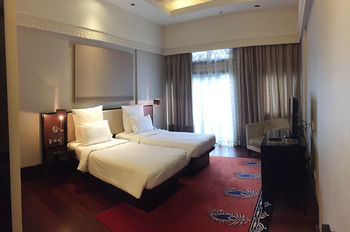 Hotel Pullman Putrajaya Lakeside