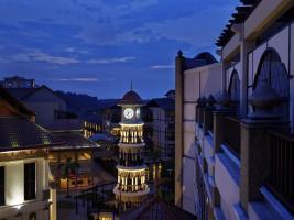 Hotel Pullman Putrajaya Lakeside