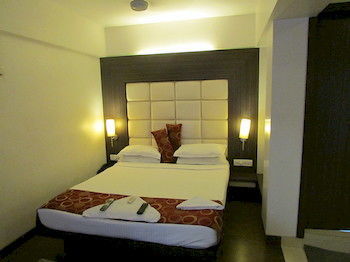 Hotel Mourya Residency