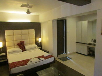 Hotel Mourya Residency