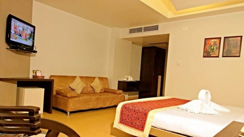 Hotel Kiranshree Portico