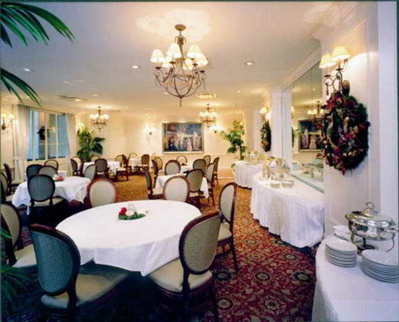 Saint Louis Hotel