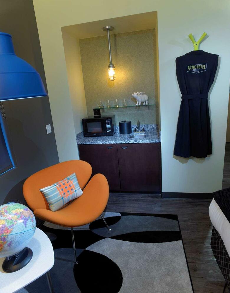 Acme Hotel Company Chicago