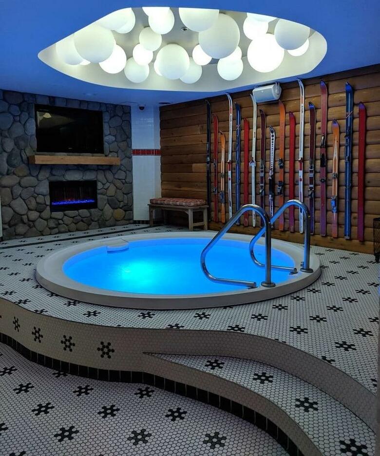 Acme Hotel Company Chicago