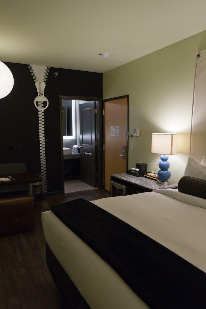 Acme Hotel Company Chicago