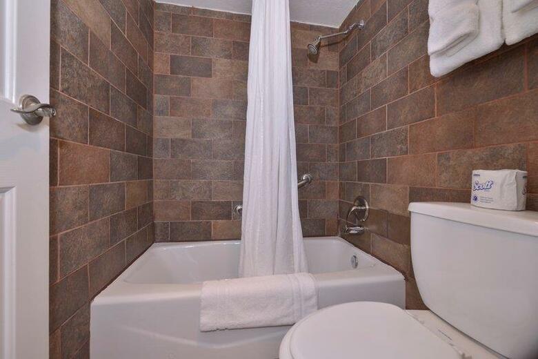 Best Western Inn Suites Hotel