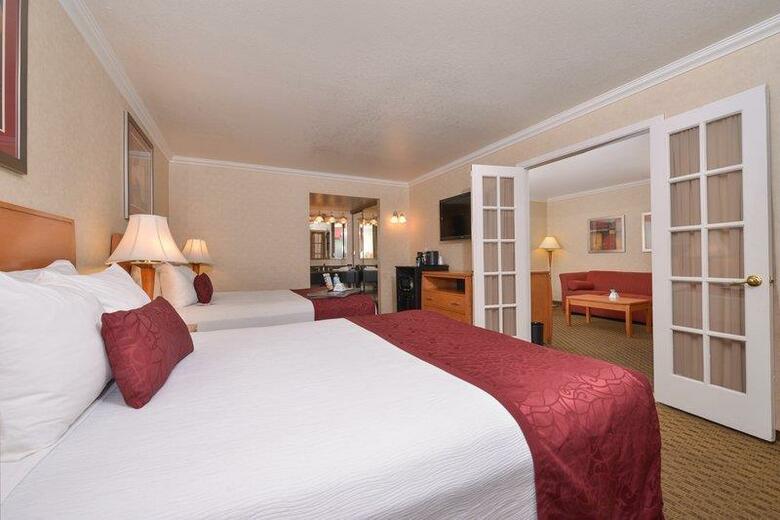 Best Western Inn Suites Hotel