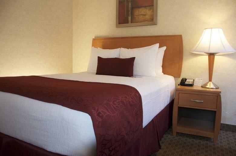 Best Western Inn Suites Hotel