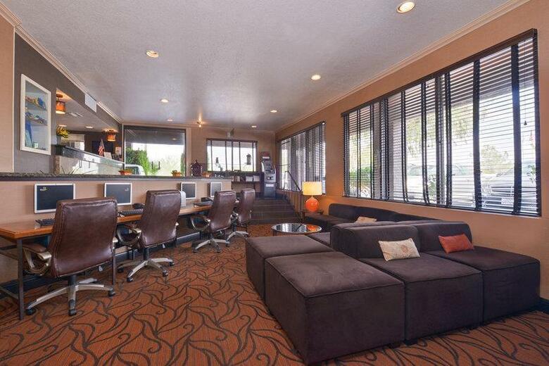Best Western Inn Suites Hotel