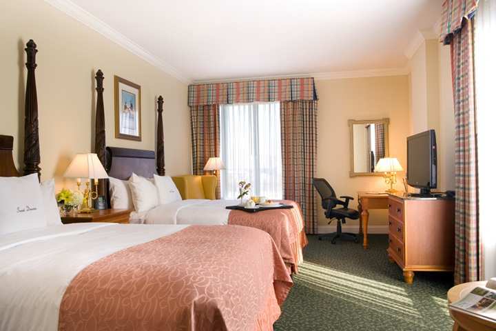 Doubletree Hotel Historic Savannah
