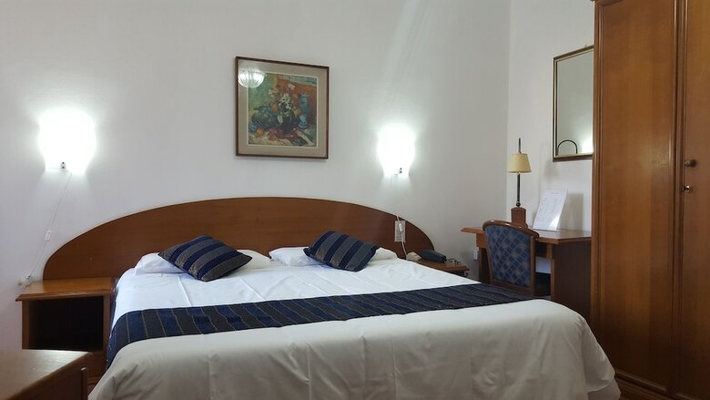 Hotel Flora
