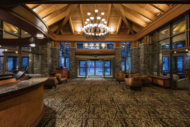 Hotel Delta Banff Royal Canadian Lodge