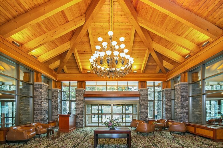 Hotel Delta Banff Royal Canadian Lodge