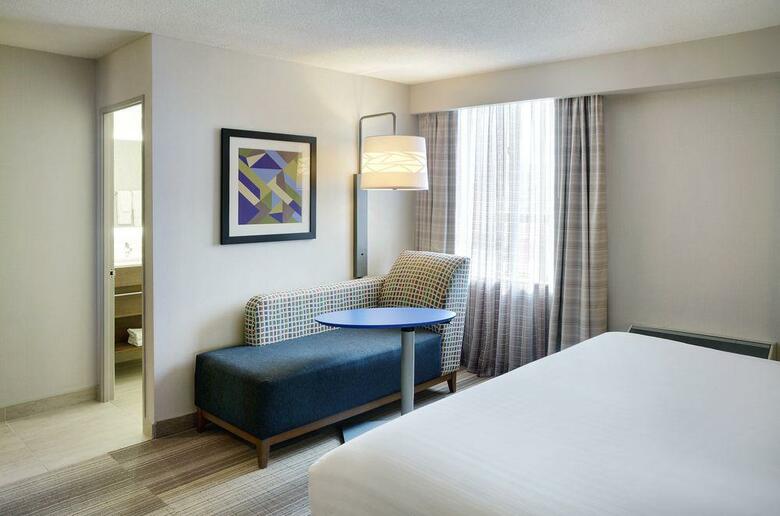 Hotel Holiday Inn Express Toronto Downtown