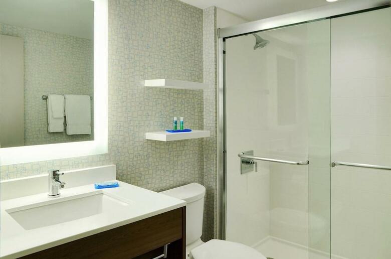 Hotel Holiday Inn Express Toronto Downtown