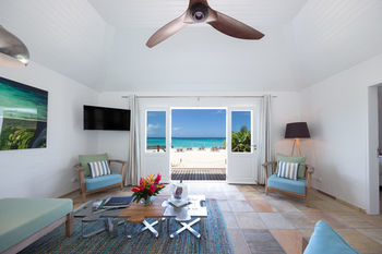 Tom Beach Hotel