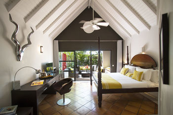 Tom Beach Hotel