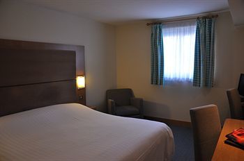 Big Blue Hotel