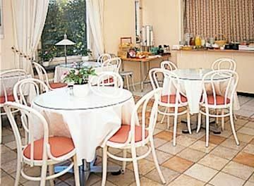 Hotel All�n