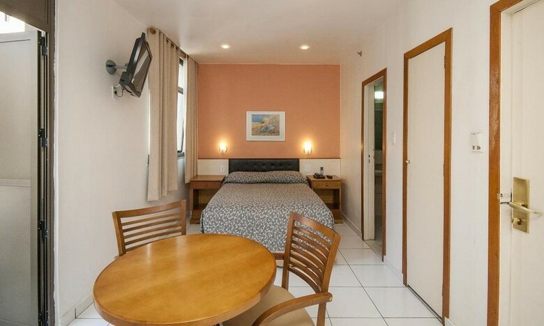 Apa Hotel