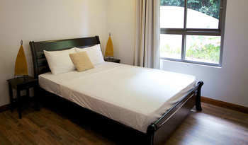 Hotel Nantra Thongson Bay Resort & Villas