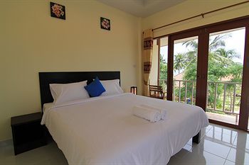 Hotel Pranmanee Beach Resort