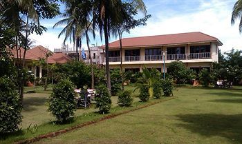 Hotel Pranmanee Beach Resort