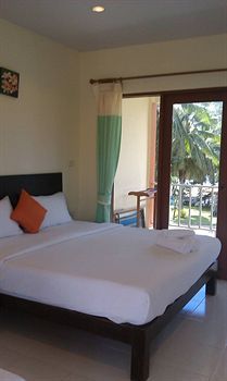 Hotel Pranmanee Beach Resort