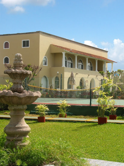 Villablanca Garden Beach Hotel