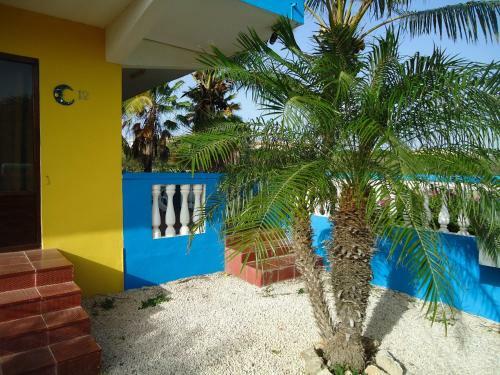 Sea Horizon Apartments