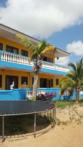 Sea Horizon Apartments