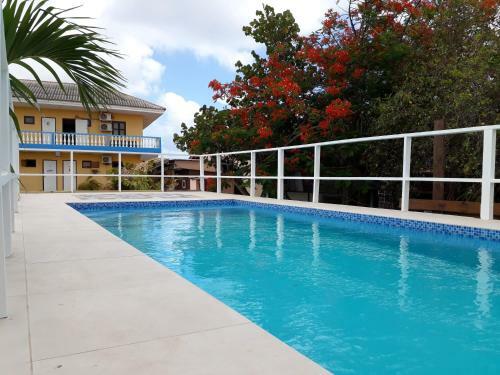 Sea Horizon Apartments