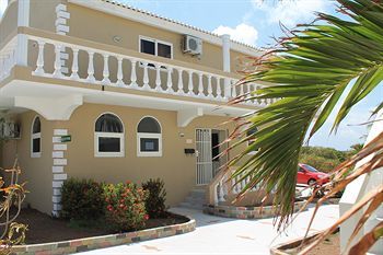 Aparthotel Piscadera Seaview Apartments