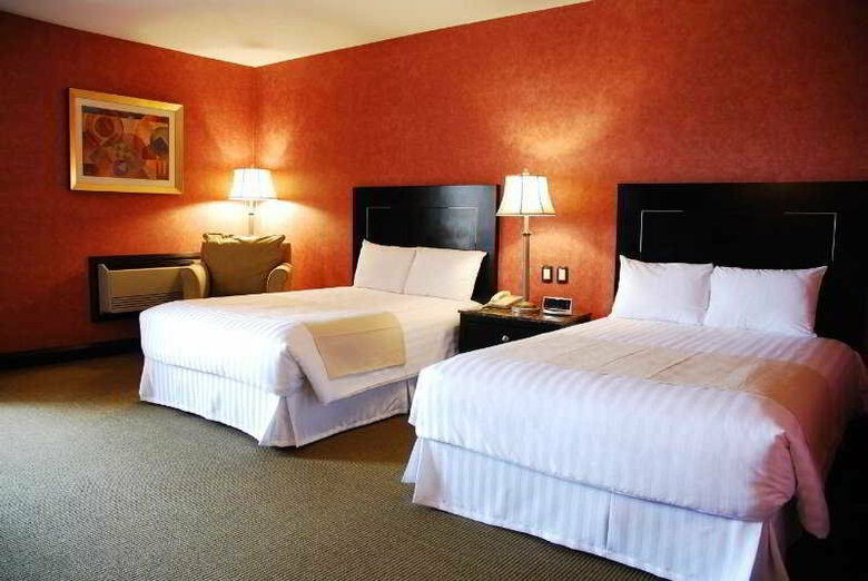 Howard Johnson Plaza Hotel Royal Garden Reynosa