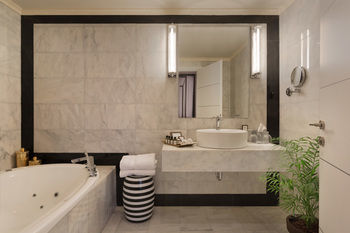 Brown Beach House By Brown Hotels