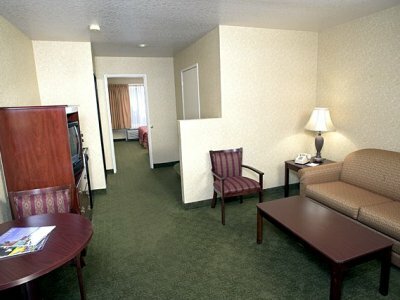 Hotel Castle Inn And Suites