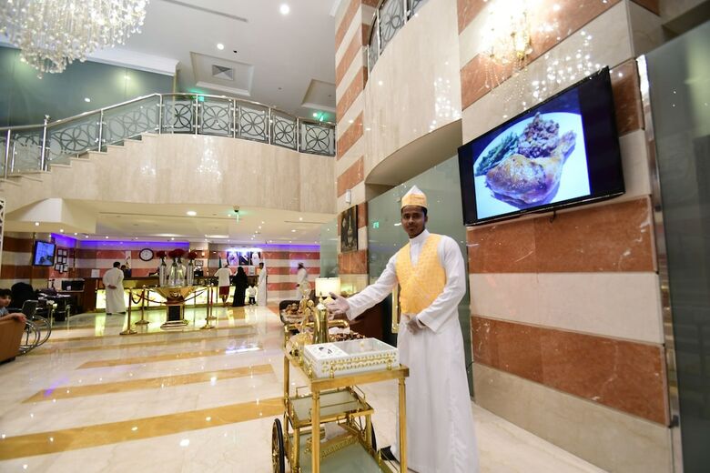 Hotel Al Ansar Golden Tulip