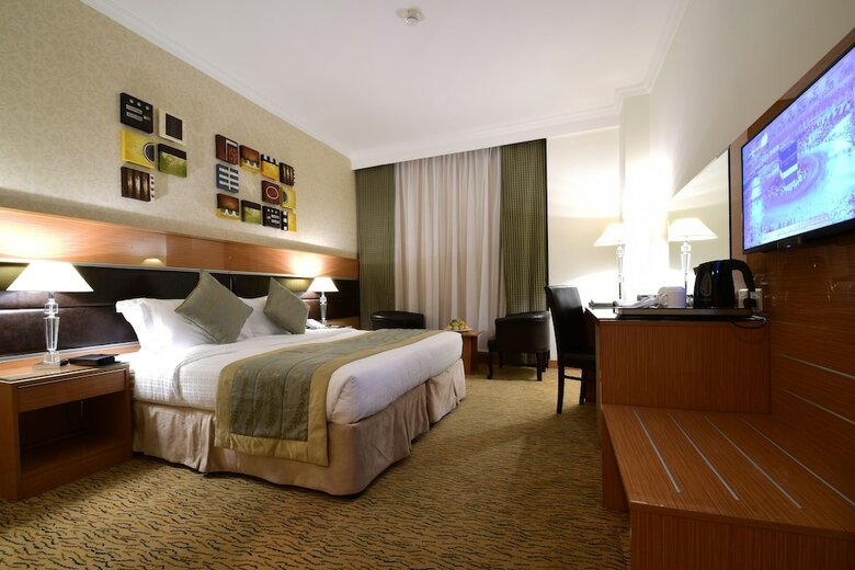 Hotel Al Ansar Golden Tulip