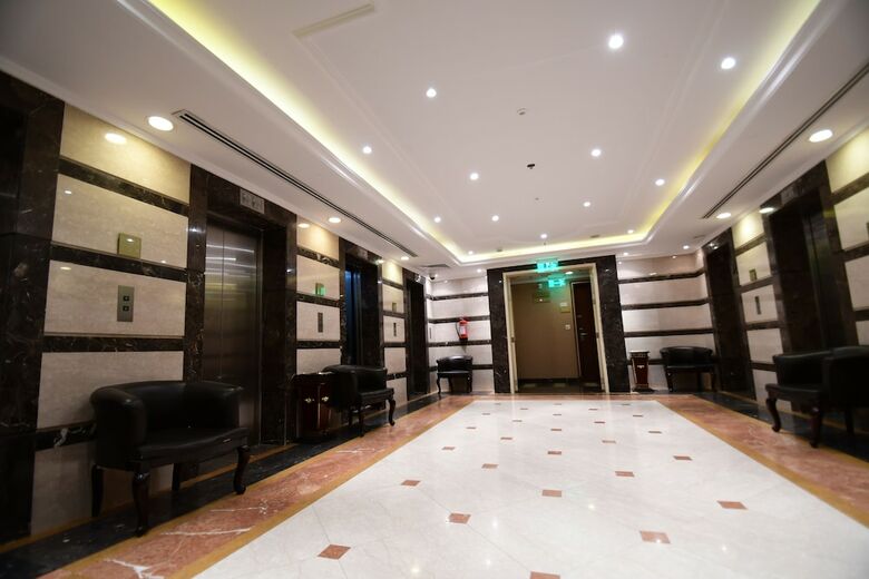 Hotel Al Ansar Golden Tulip