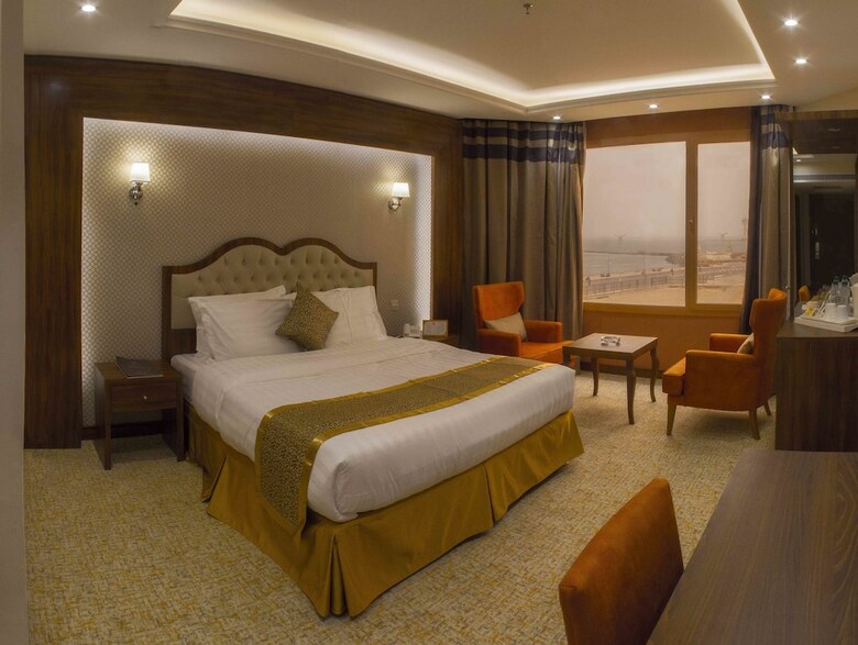Hotel Al Borg Al Watheer