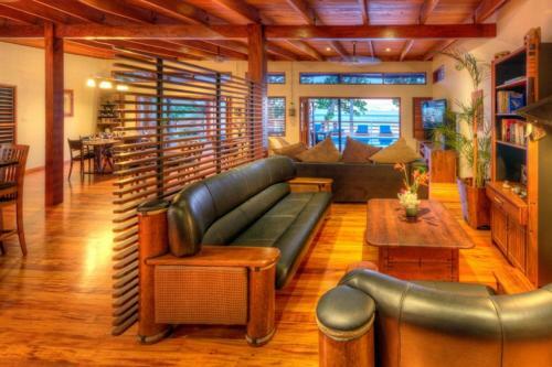 Coral Cove Beach Villas