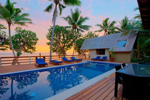 Coral Cove Beach Villas