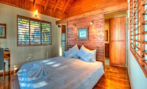 Coral Cove Beach Villas