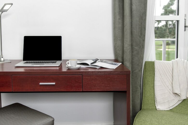 Hotel Abode Narrabundah