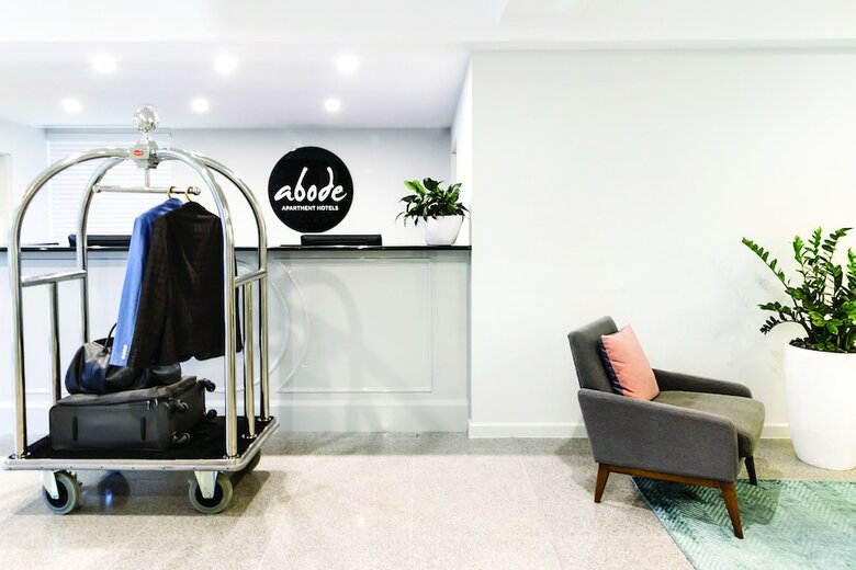 Hotel Abode Narrabundah