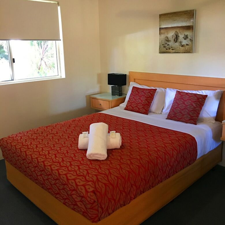 Hotel Montego Sands Resort
