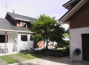 Annick House Bed And Breakfast